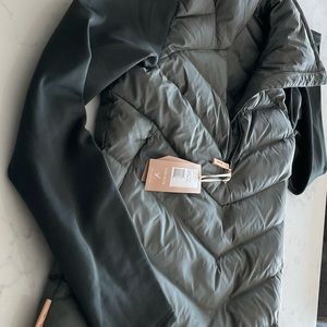 Indyeva Poplum pullover